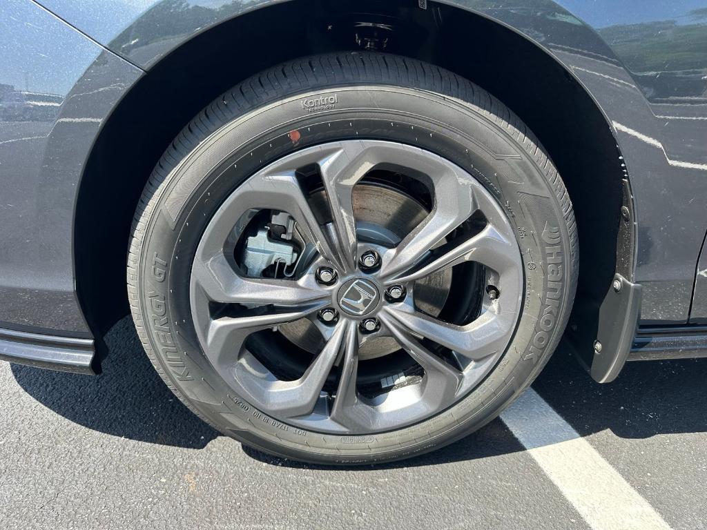 new 2025 Honda Accord Hybrid car, priced at $36,090