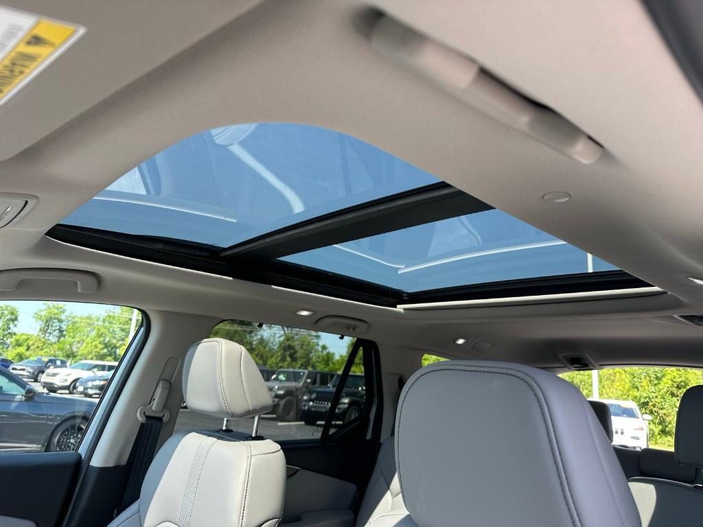 new 2025 Honda Pilot car, priced at $51,780