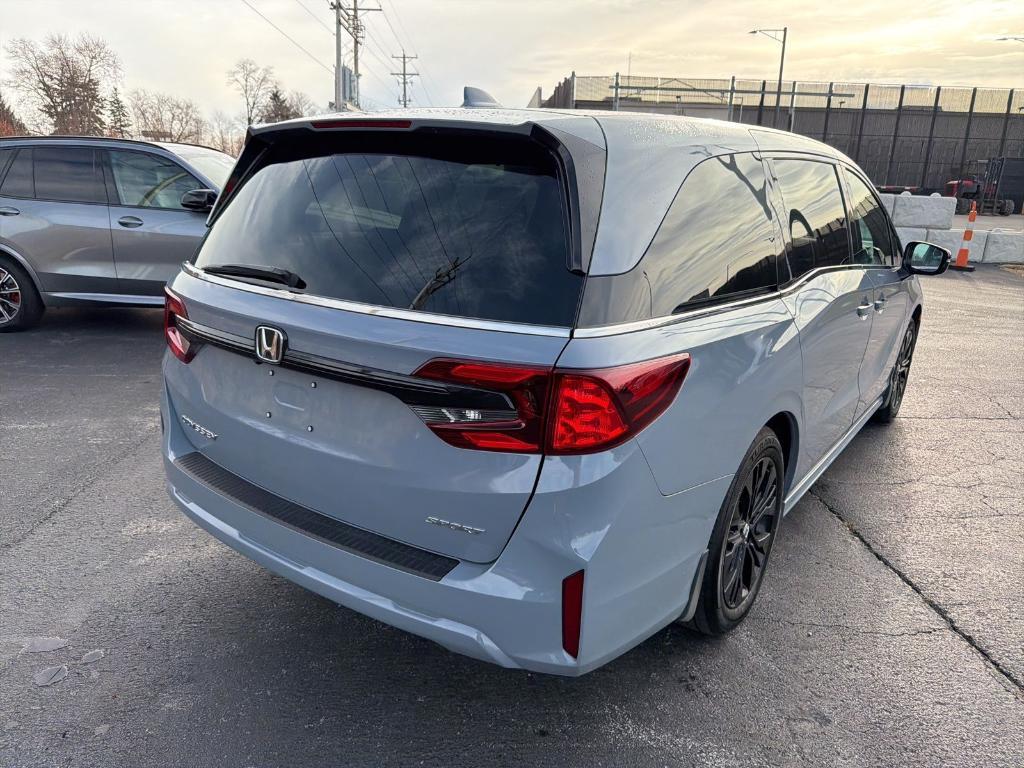 used 2025 Honda Odyssey car, priced at $40,900