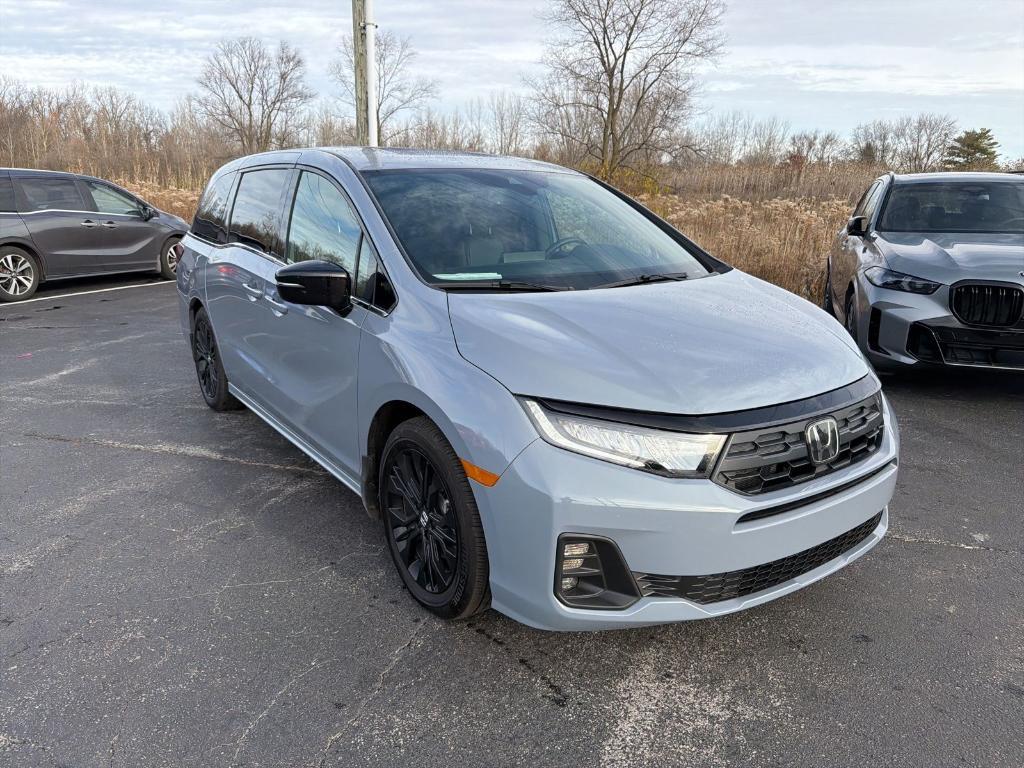 used 2025 Honda Odyssey car, priced at $40,900