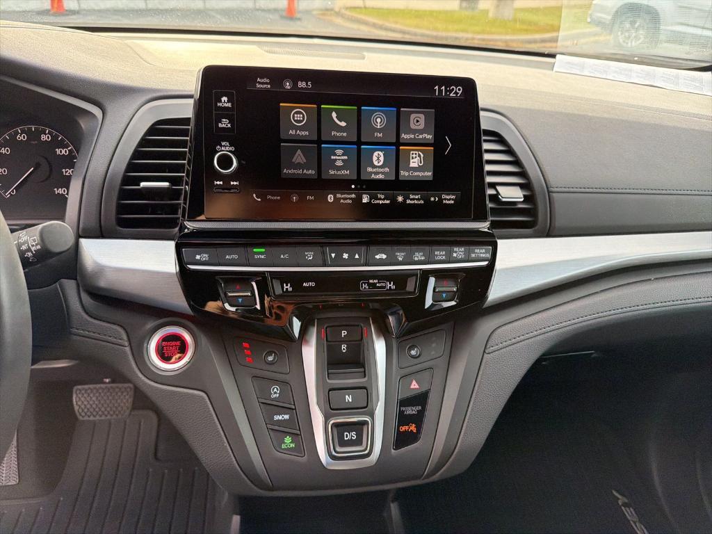 used 2025 Honda Odyssey car, priced at $40,900