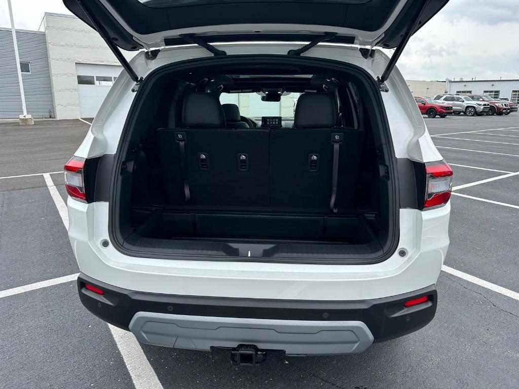 new 2025 Honda Pilot car, priced at $51,350