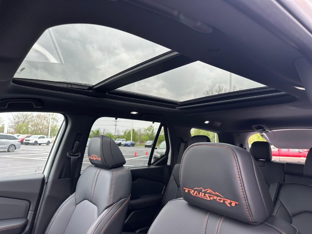 new 2025 Honda Pilot car, priced at $51,350