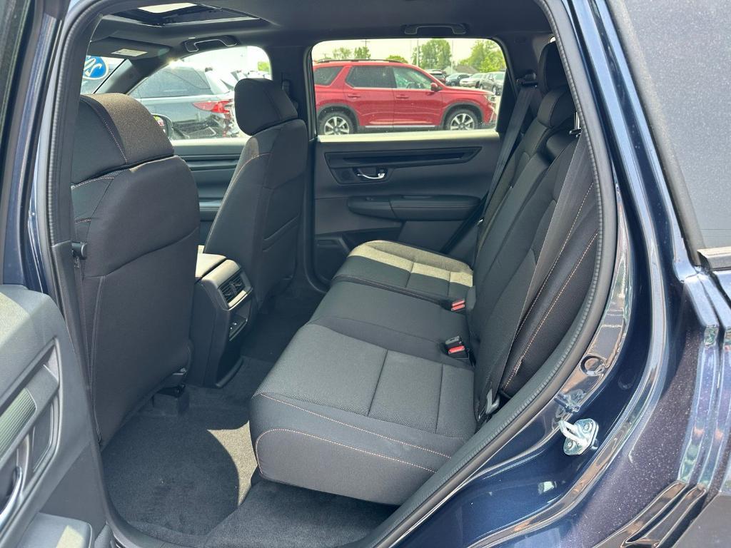new 2026 Honda CR-V Hybrid car, priced at $40,195