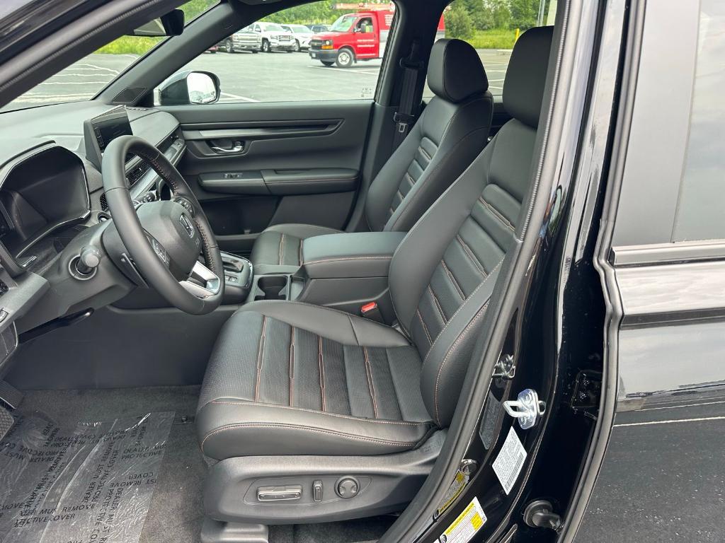 new 2026 Honda CR-V Hybrid car, priced at $41,675