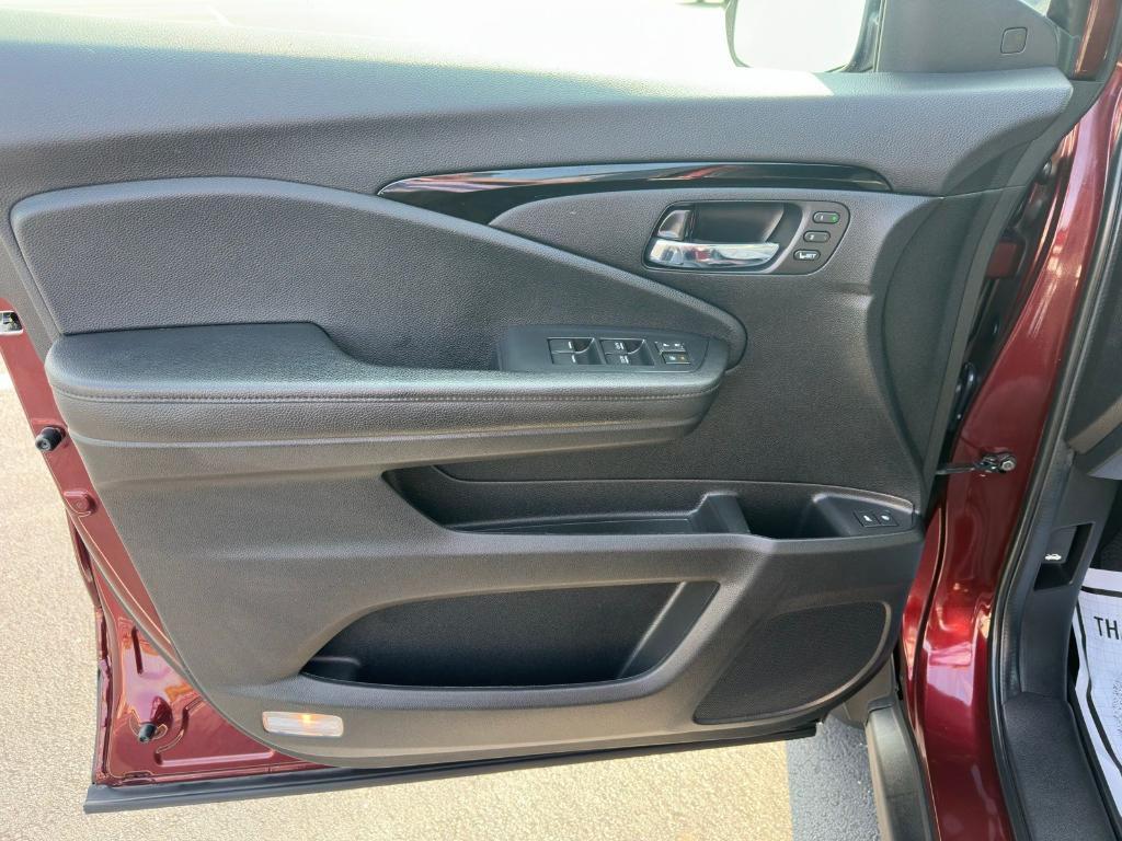 used 2021 Honda Passport car, priced at $28,400