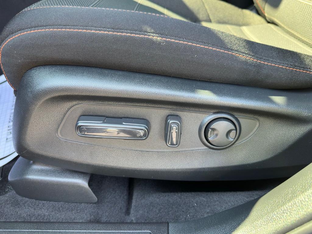used 2024 Honda CR-V Hybrid car, priced at $31,900