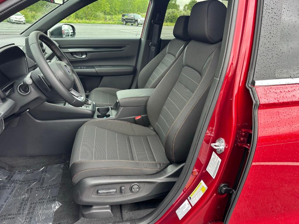 new 2025 Honda CR-V Hybrid car, priced at $38,000