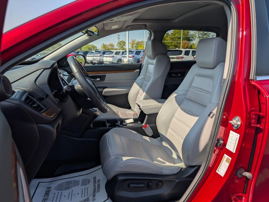 used 2020 Honda CR-V car, priced at $27,400