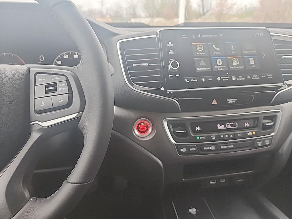 new 2025 Honda Ridgeline car, priced at $42,000