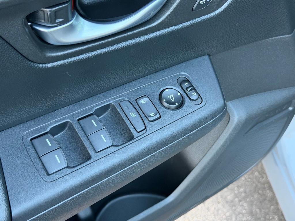 used 2024 Honda CR-V Hybrid car, priced at $34,400