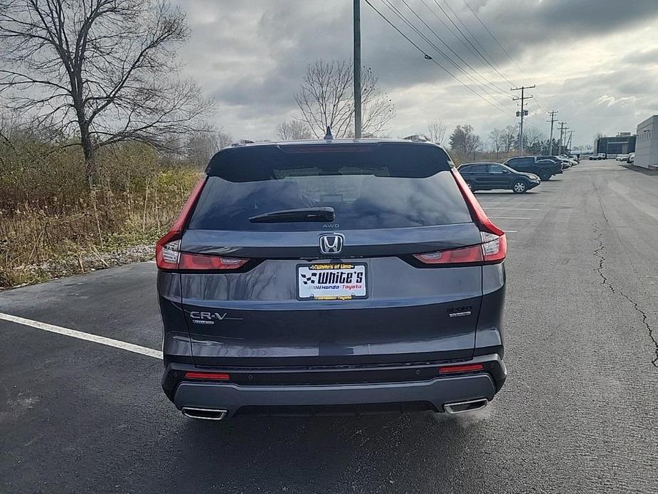 new 2025 Honda CR-V Hybrid car, priced at $42,450