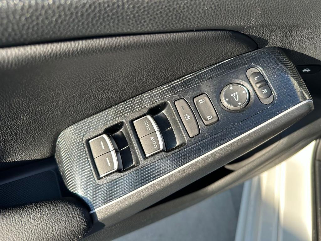 new 2026 Honda Civic Hybrid car, priced at $33,945