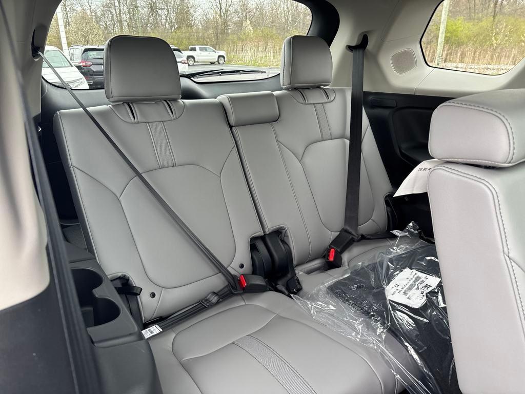 new 2025 Honda Pilot car, priced at $51,050