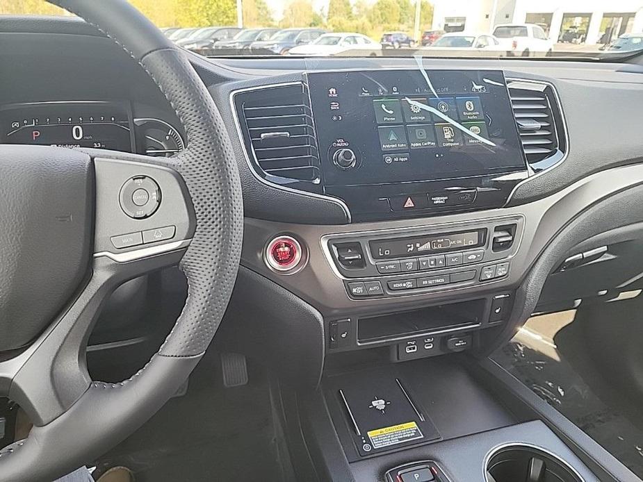 new 2025 Honda Passport car, priced at $44,250