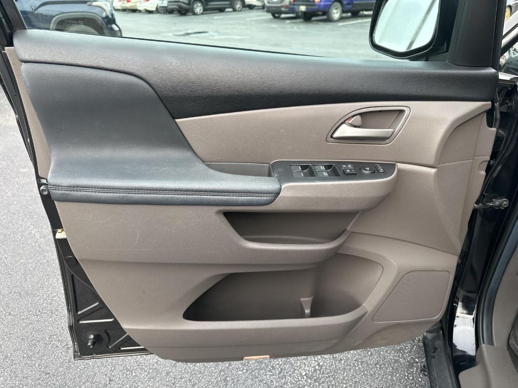 used 2013 Honda Odyssey car, priced at $14,900