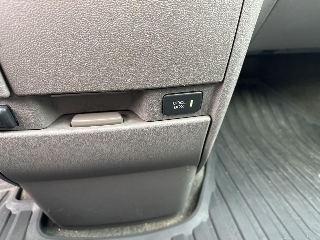 used 2013 Honda Odyssey car, priced at $14,900