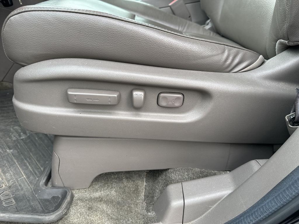 used 2013 Honda Odyssey car, priced at $14,900