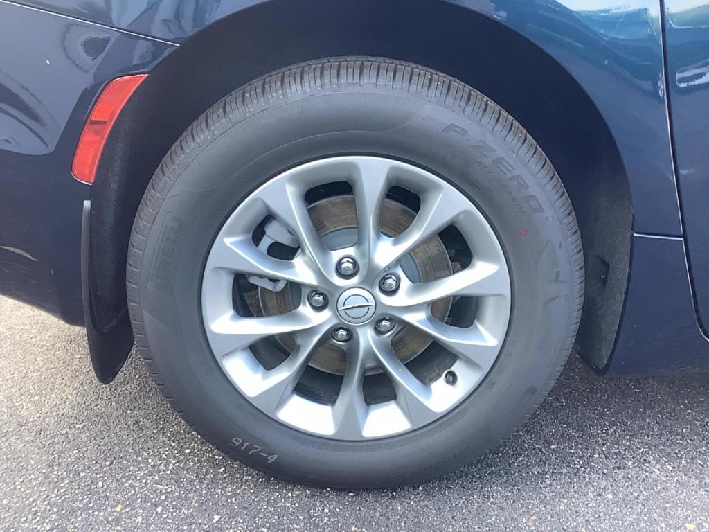 new 2025 Chrysler Pacifica car, priced at $48,496