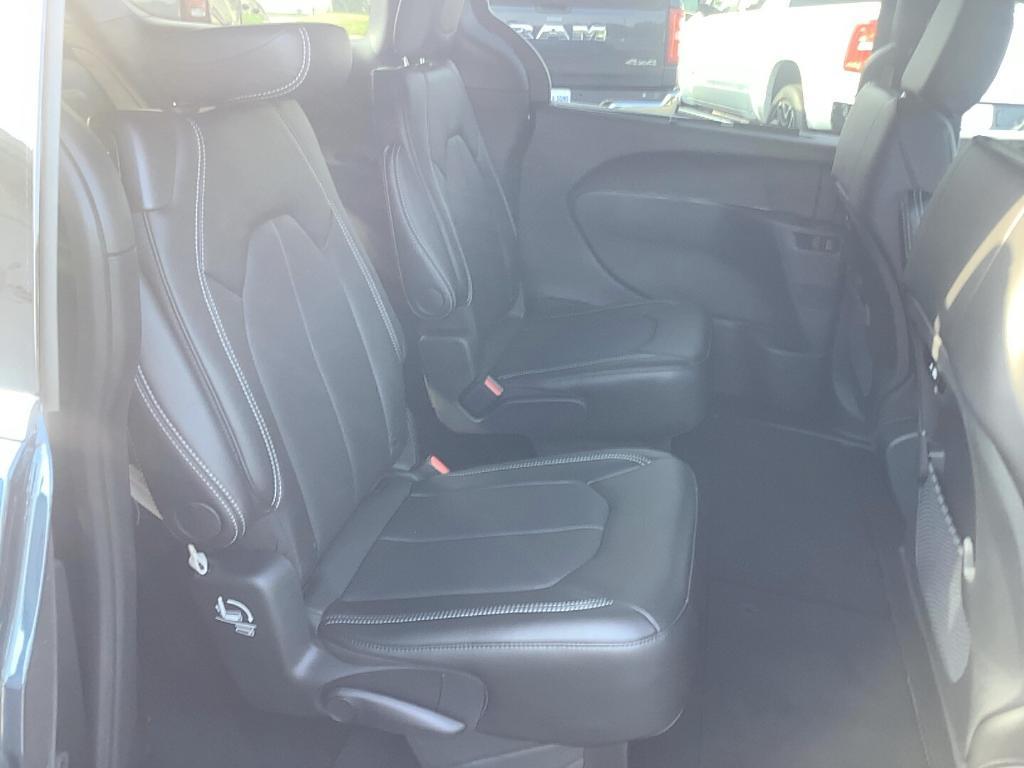 new 2025 Chrysler Pacifica car, priced at $48,496
