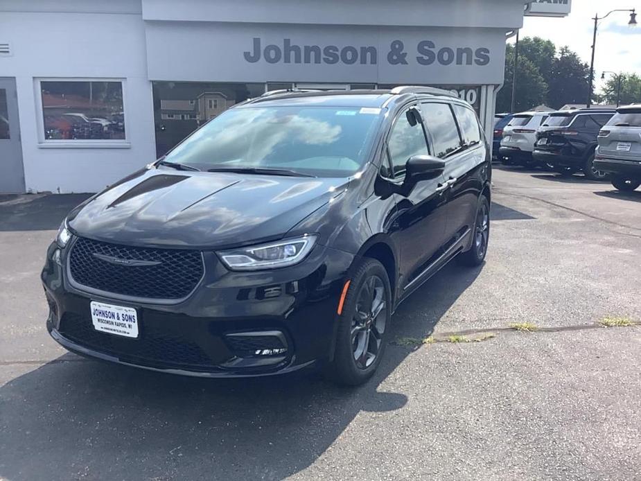 new 2024 Chrysler Pacifica car, priced at $48,345