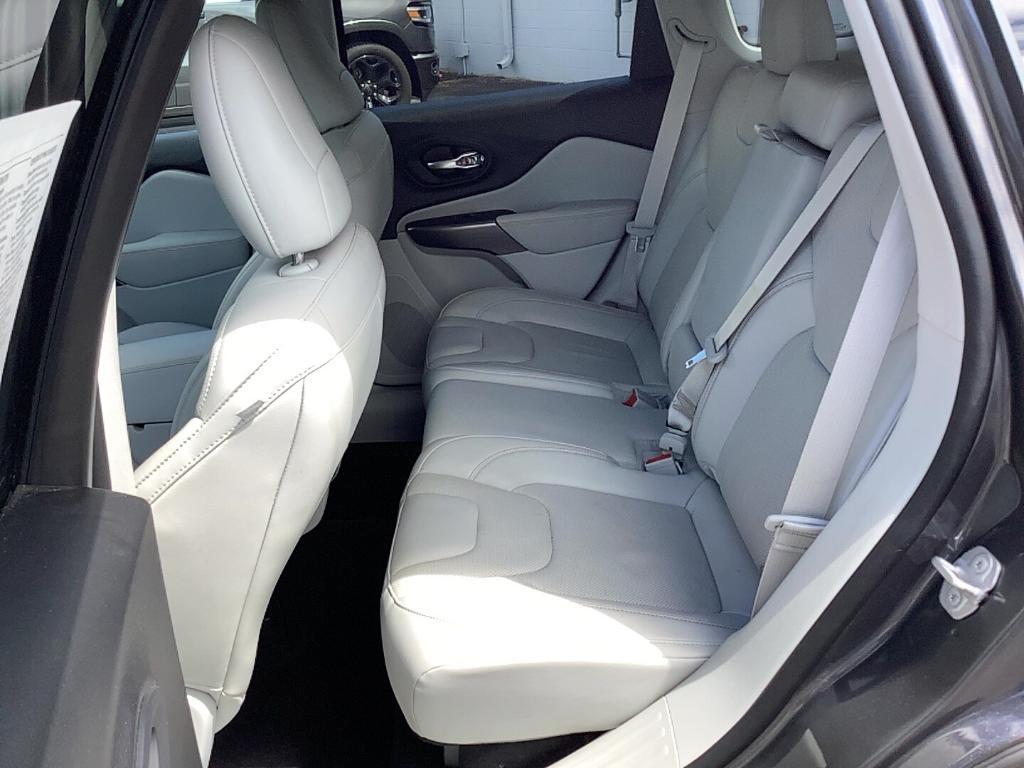 used 2021 Jeep Cherokee car, priced at $25,995