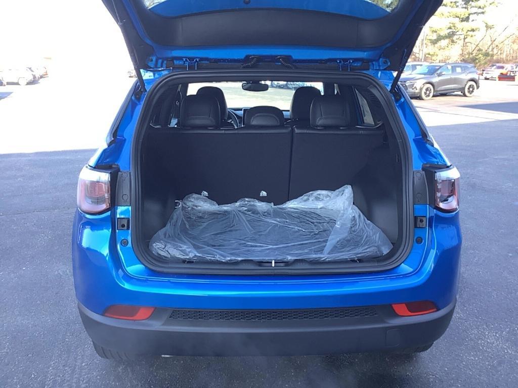 new 2025 Jeep Compass car, priced at $32,301