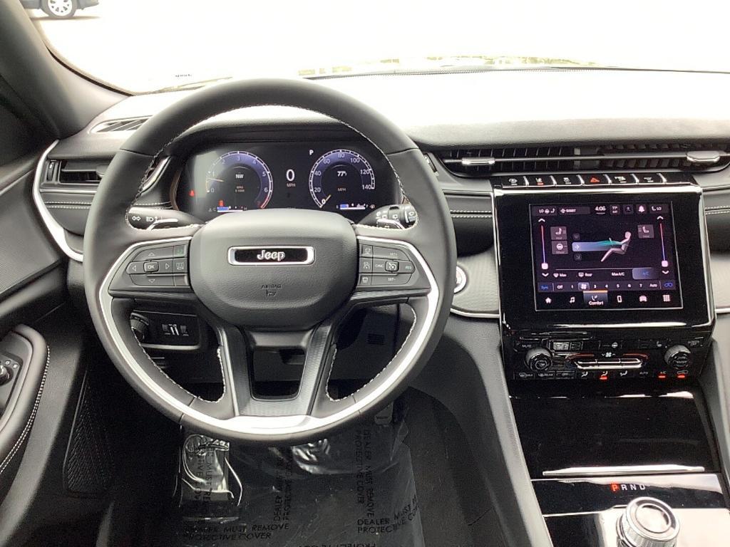 new 2025 Jeep Grand Cherokee car, priced at $46,410