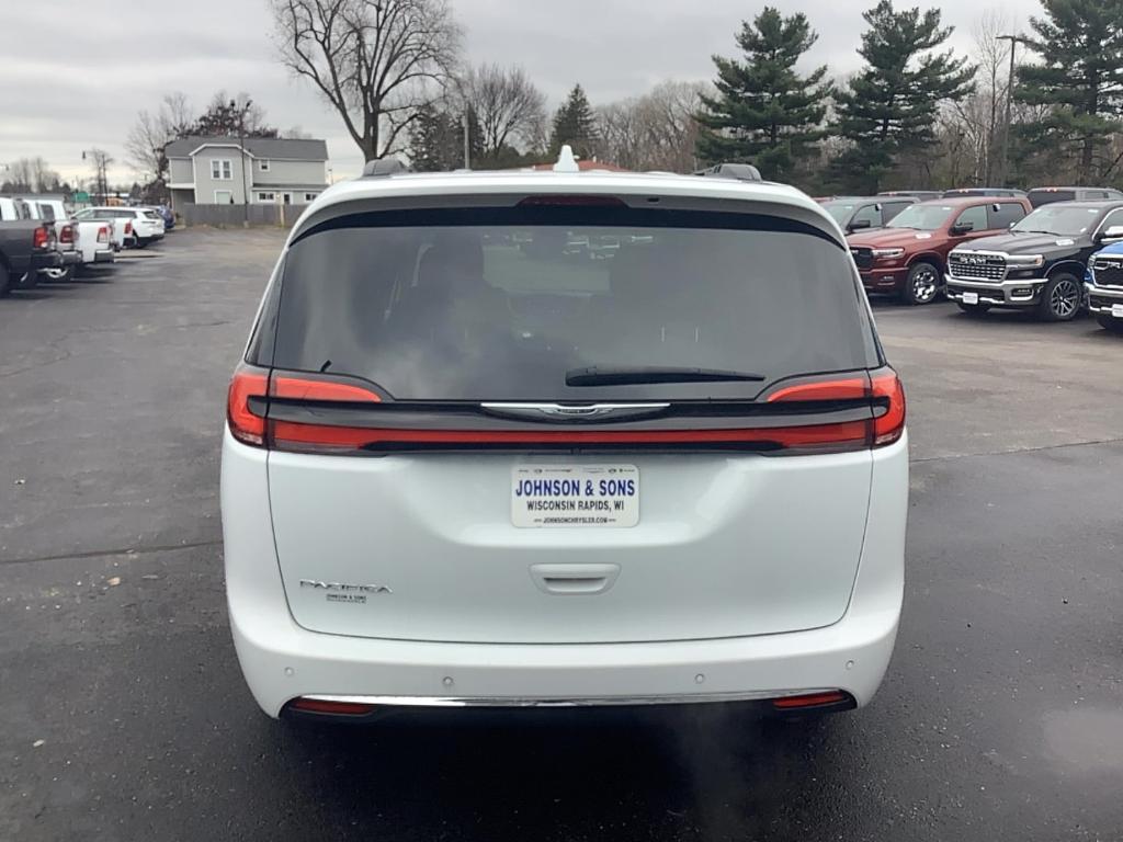 used 2022 Chrysler Pacifica car, priced at $25,000