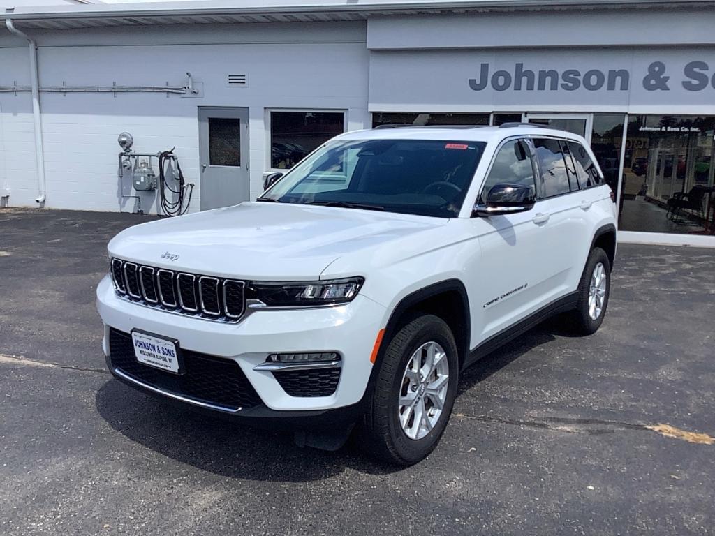 used 2024 Jeep Grand Cherokee car, priced at $34,995