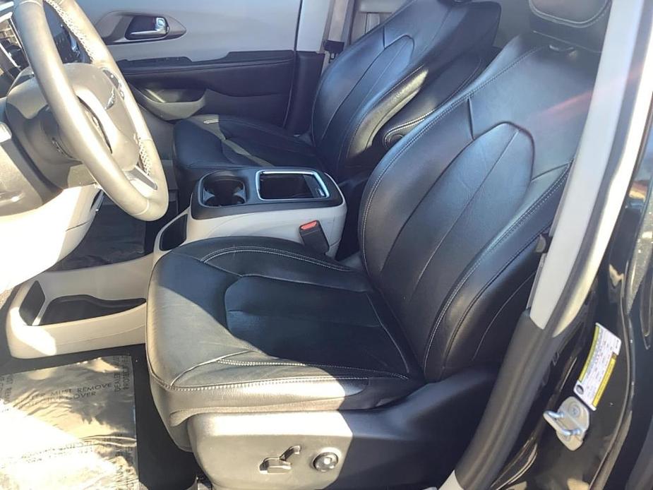 used 2022 Chrysler Pacifica car, priced at $24,995