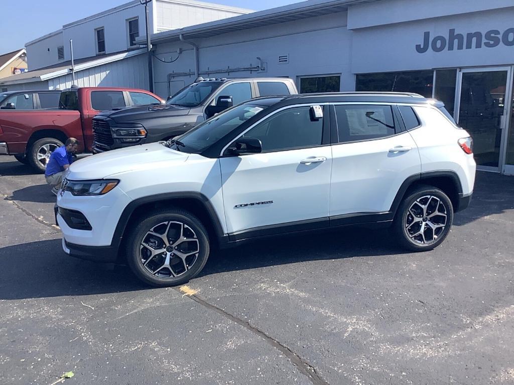 new 2025 Jeep Compass car, priced at $35,236