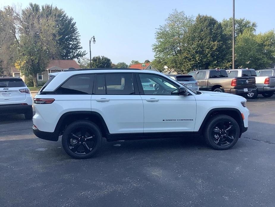 new 2024 Jeep Grand Cherokee car, priced at $52,295