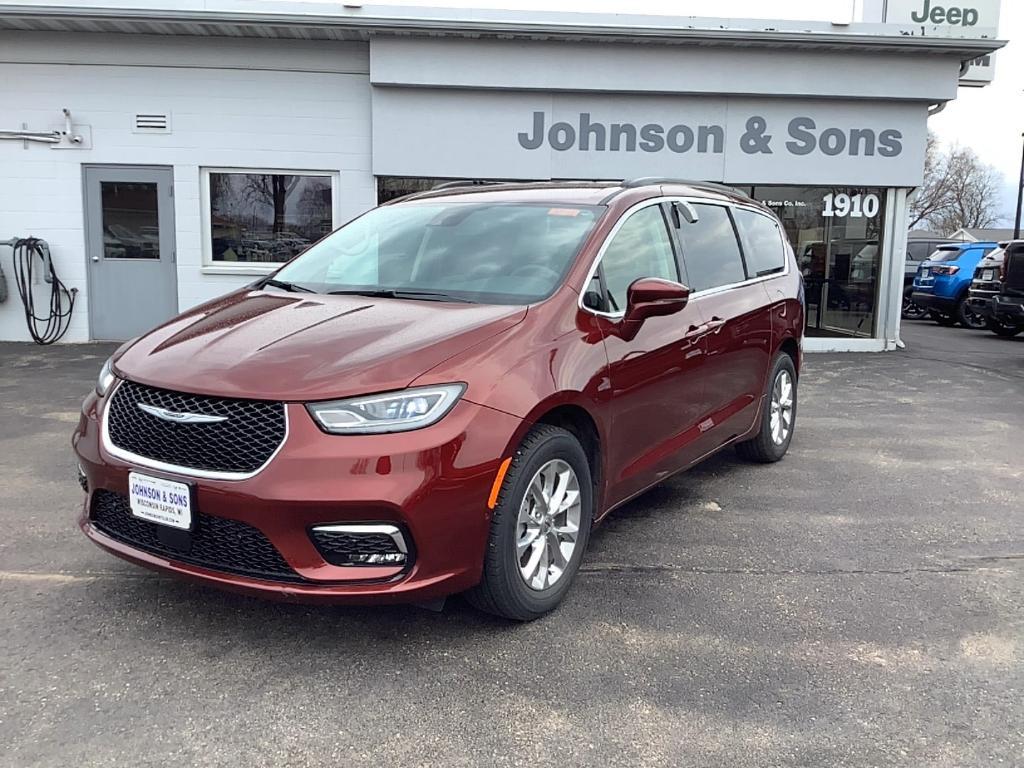 used 2022 Chrysler Pacifica car, priced at $24,999