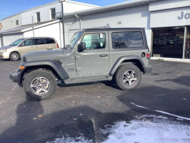 new 2023 Jeep Wrangler car, priced at $46,573