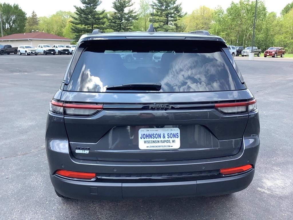 used 2023 Jeep Grand Cherokee car, priced at $35,495