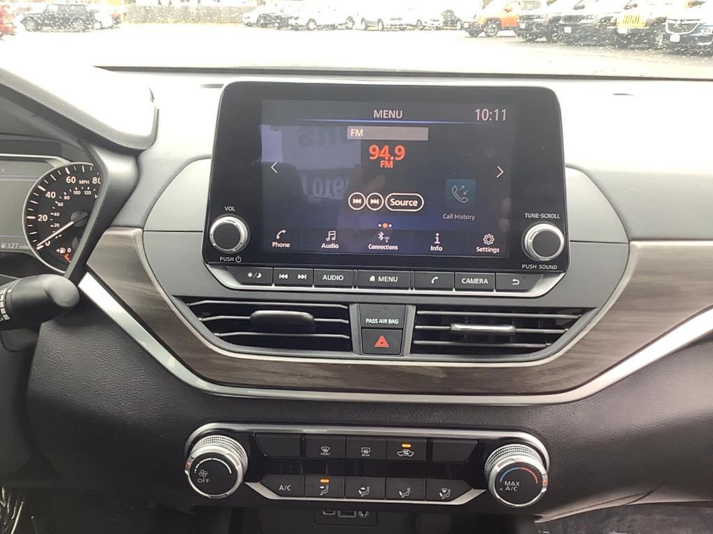 used 2023 Nissan Altima car
