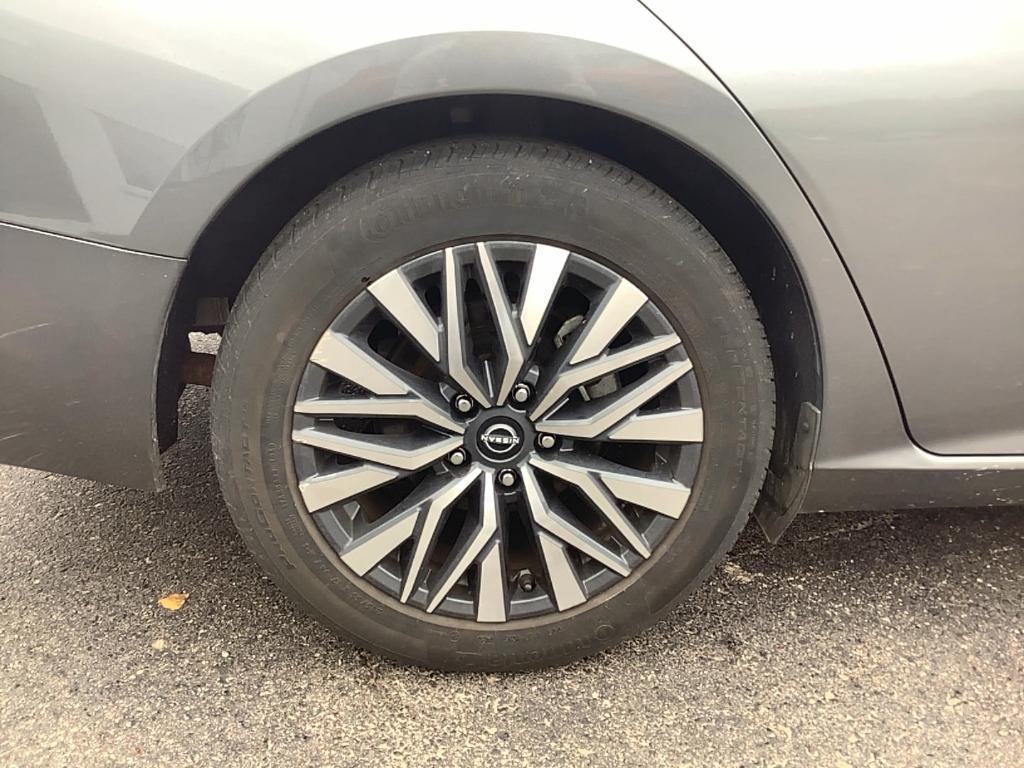 used 2023 Nissan Altima car