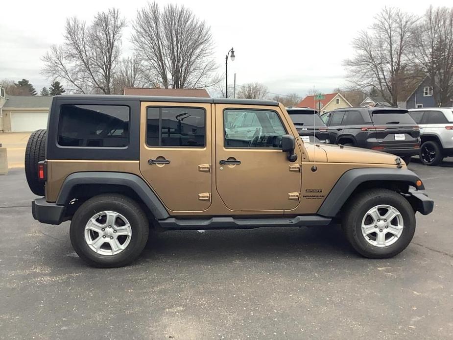 used 2015 Jeep Wrangler Unlimited car, priced at $17,900