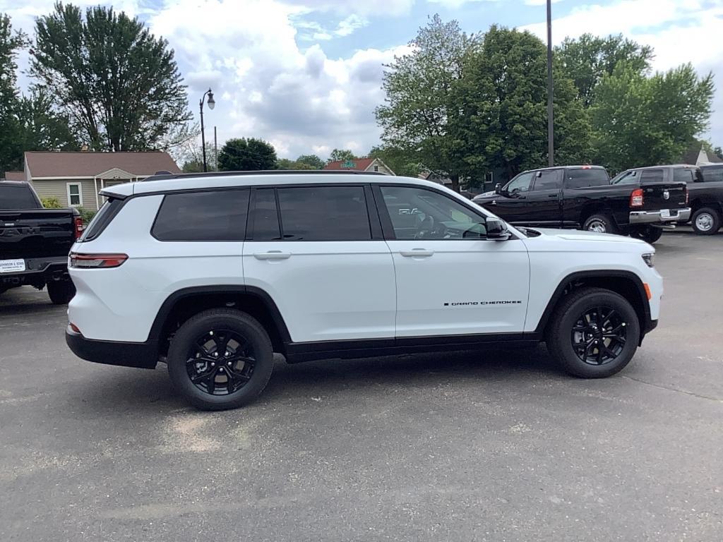 new 2025 Jeep Grand Cherokee L car, priced at $47,901