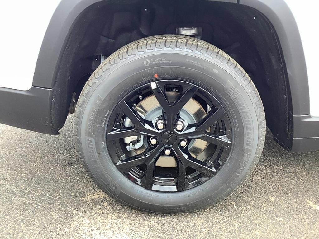 new 2025 Jeep Grand Cherokee L car, priced at $47,901