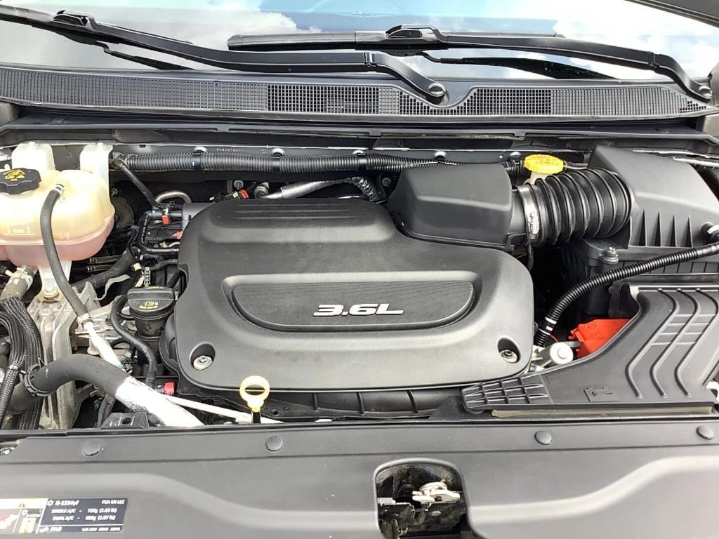 used 2017 Chrysler Pacifica car