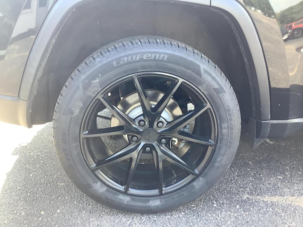 used 2017 Jeep Grand Cherokee car, priced at $13,995