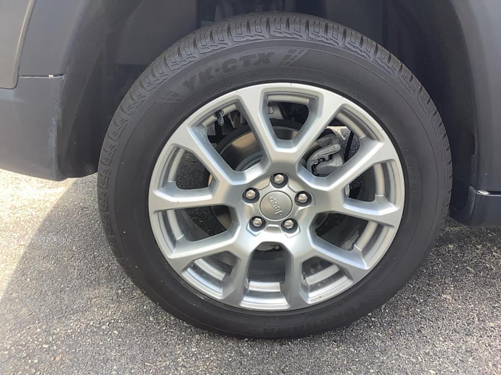 used 2022 Jeep Compass car, priced at $21,400