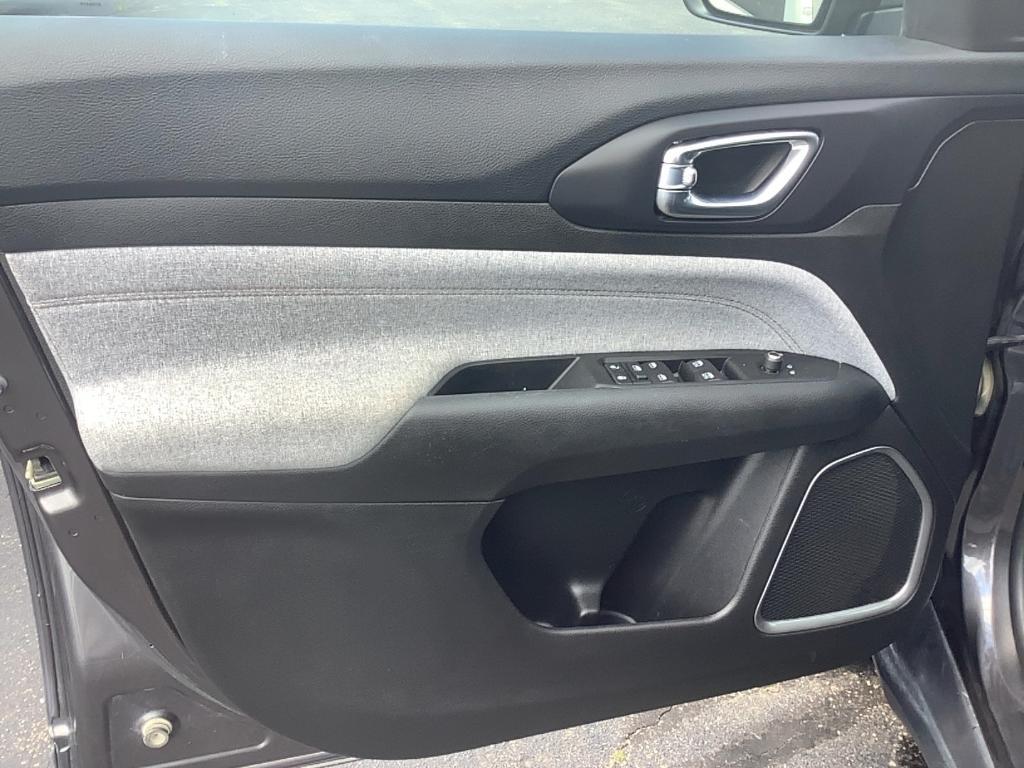 used 2022 Jeep Compass car, priced at $21,400