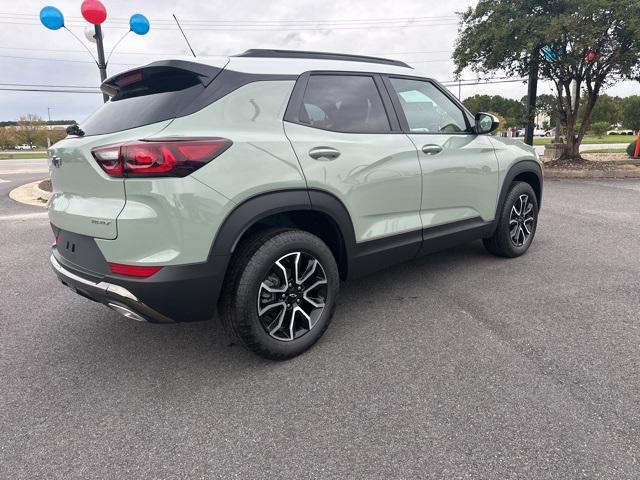 new 2025 Chevrolet TrailBlazer car, priced at $30,290