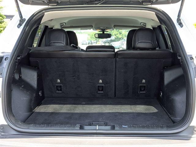 used 2019 Jeep Cherokee car, priced at $16,989