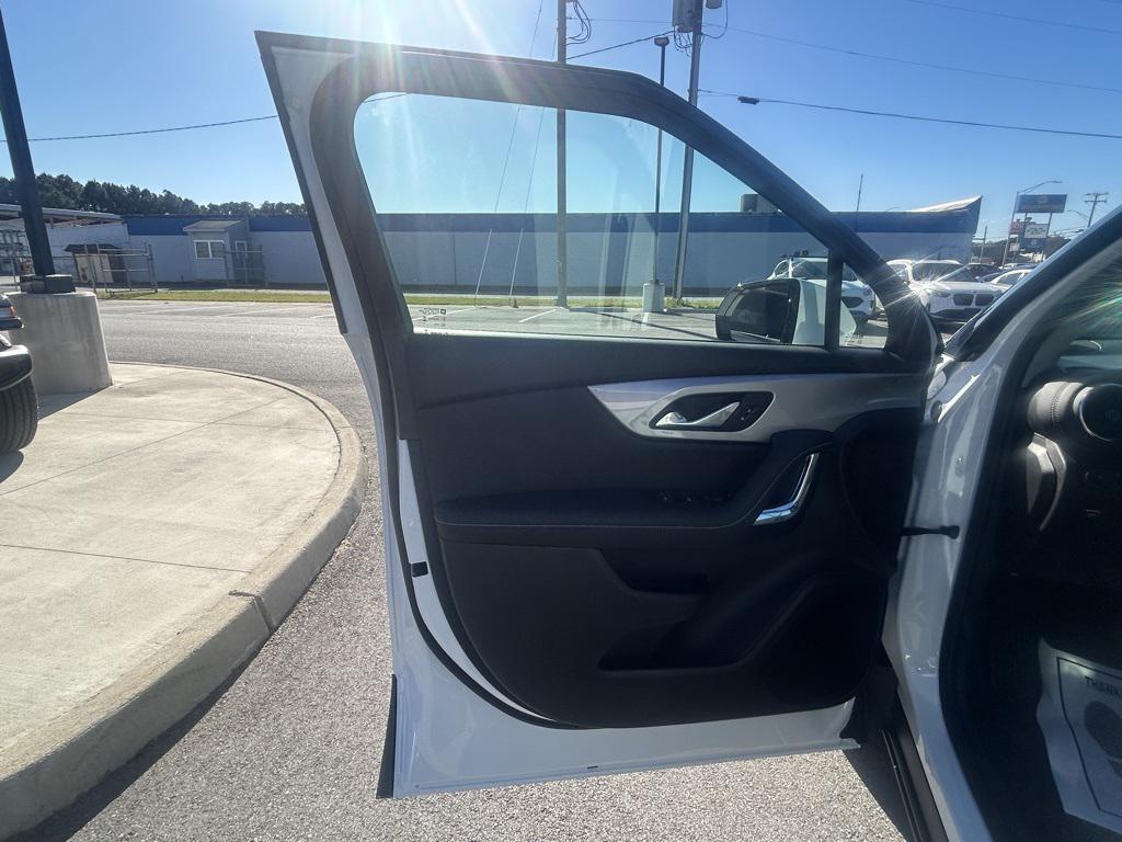 new 2025 Chevrolet Blazer car, priced at $34,279