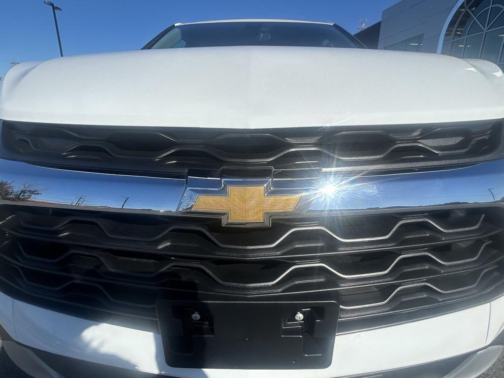 new 2025 Chevrolet Blazer car, priced at $34,279