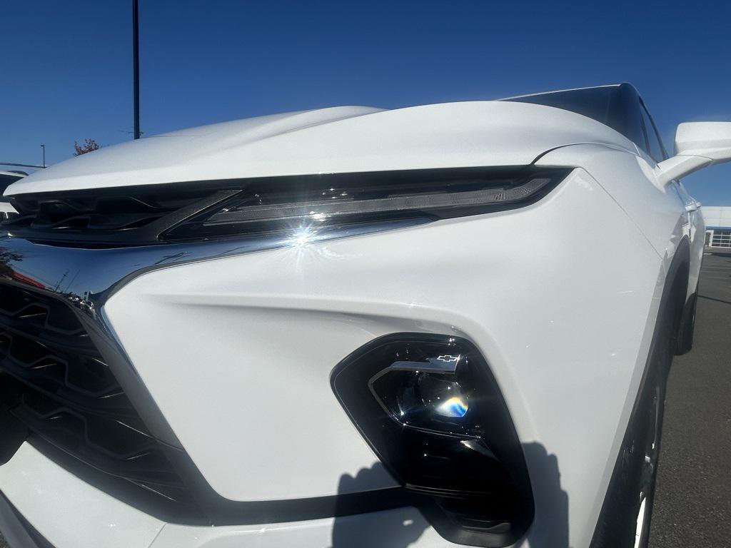 new 2025 Chevrolet Blazer car, priced at $34,279